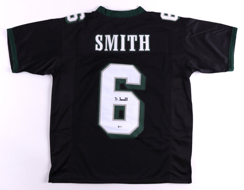 DeVonta Smith Signed Philadelphia Eagles Jersey (Beckett COA) 2021 1st Rd Pk
