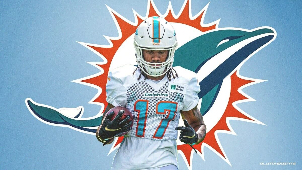 Jaylen Waddle Signed Miami Dolphins Jersey (JSA COA) Ex-Alabama Wide Receiver