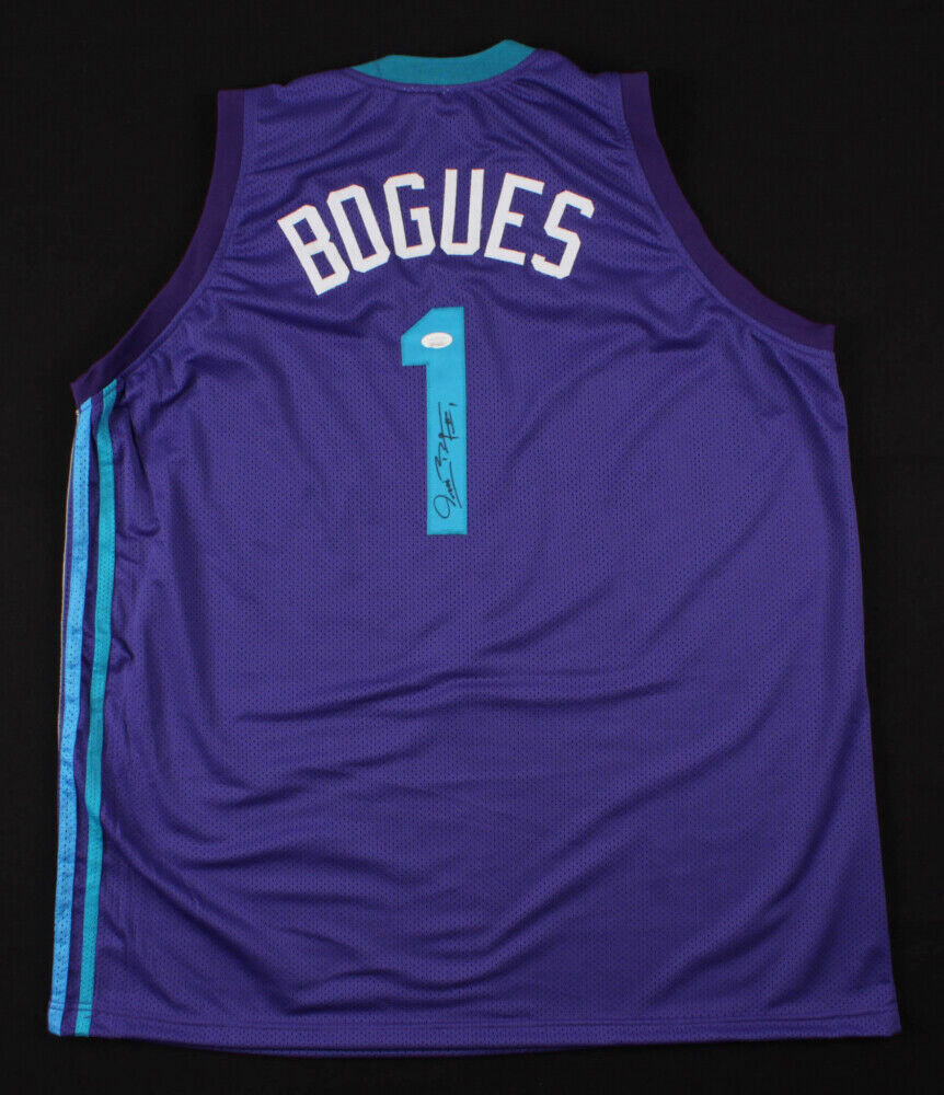 Tyrone Muggsy Bogues Signed Charlotte Hornets Jersey (JSA COA) 1st Rd Pck 1987