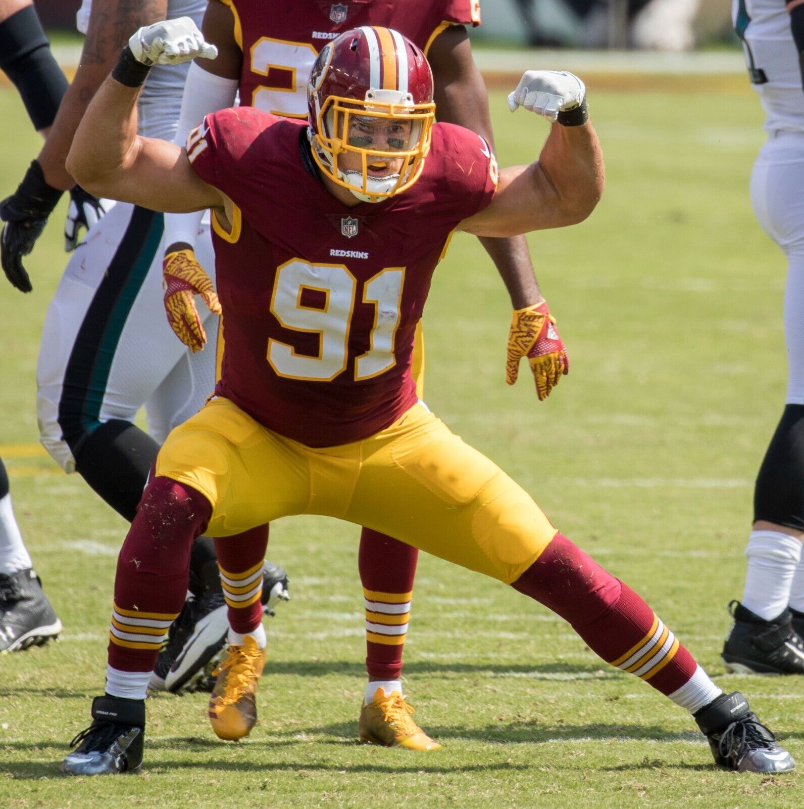 Ryan Kerrigan Signed Washington Redskins Jersey (JSA COA) 4×NFL Pro Bowl D.E.