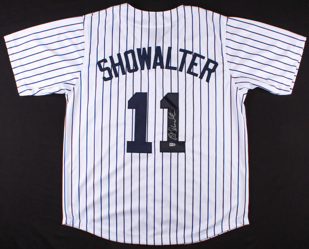 Buck Showalter Signed NY Yankees Jersey (MLB Hologram) 3×AL Manager of the Year
