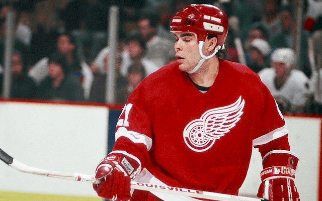 Adam Oates Signed Detroit Red Wings Jersey (JSA COA) Playing career 1985–2004