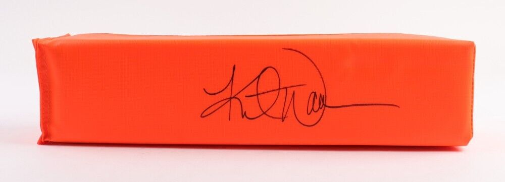 Kurt Warner Signed Full-Size End Zone Pylon (JSA COA) St Louis Rams / Cardinals