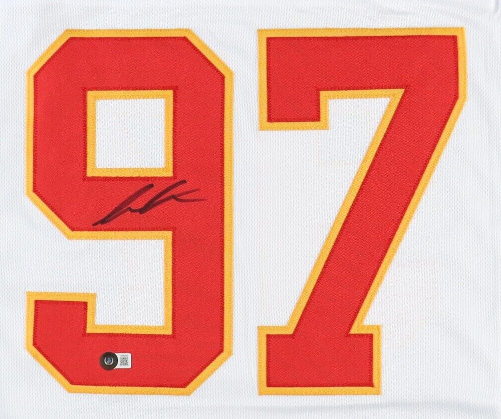 Felix Anudike-Uzomah Signed Kansas City Chiefs Jersey (Beckett) 2023 1st Rnd Pk.