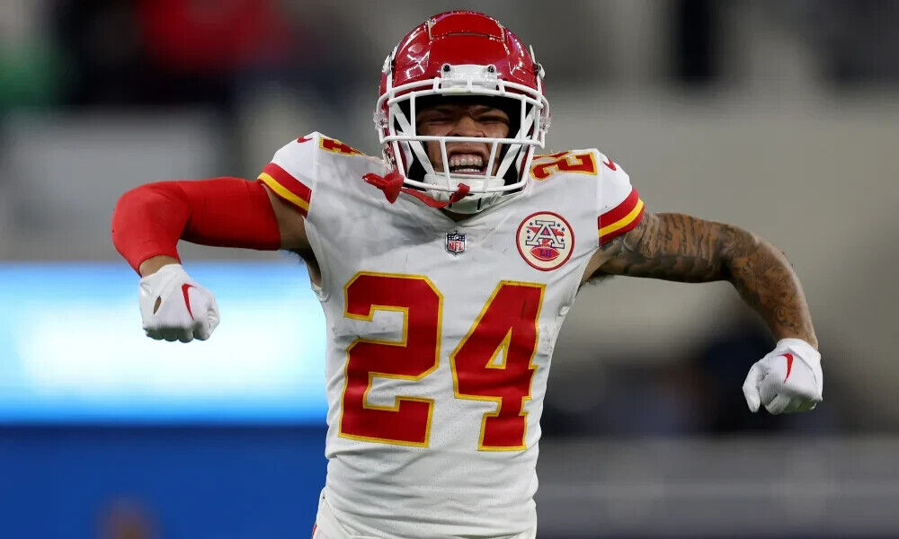 Skyy Moore Signed Kansas City Chiefs Jersey (JSA COA) 2022 2nd Round Pick / W.R.