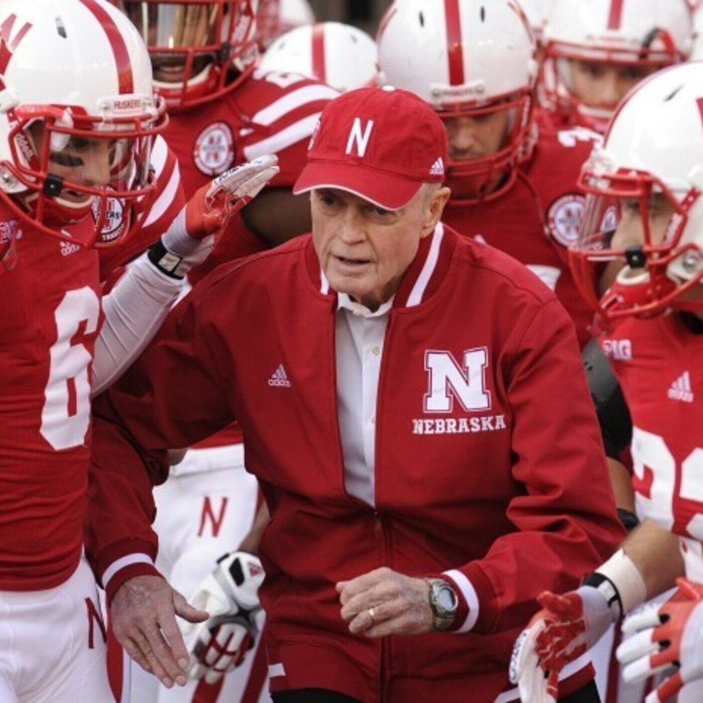 .Tom Osborne Signed Nebraska Cornhuskers Jersey (JSA COA) Head Coach 1973 /1997