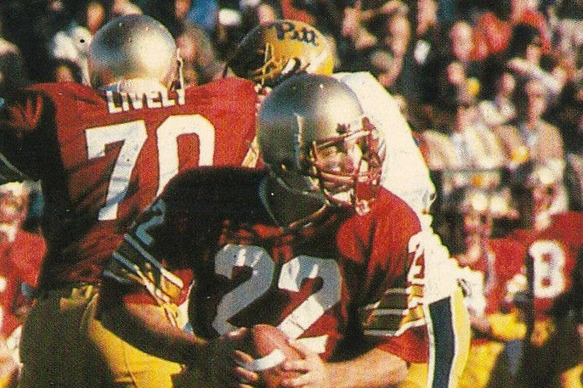 Doug Flutie Signed Boston College Eagles Jersey (Beckett) 1984 Heisman Trophy