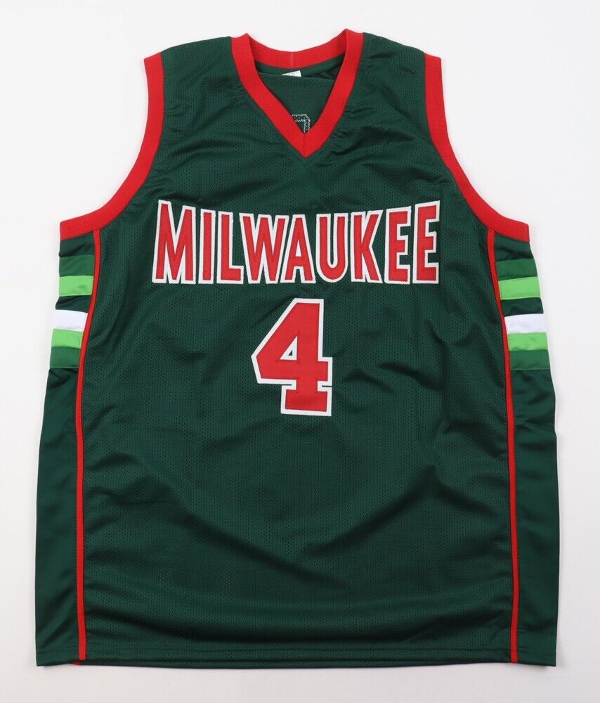 Sidney Moncrief Signed Milwaukee Bucks Jersey (JSA COA)5xAll Star Shooting guard