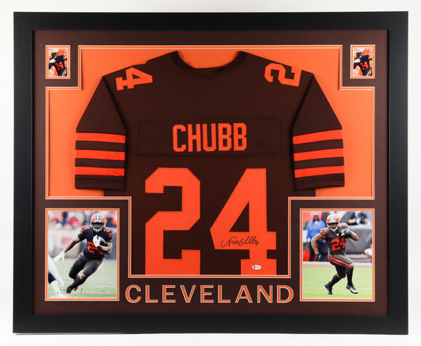 Nick Chubb Signed Cleveland Browns 35x43 Framed Color Rush Jersey (Bec –