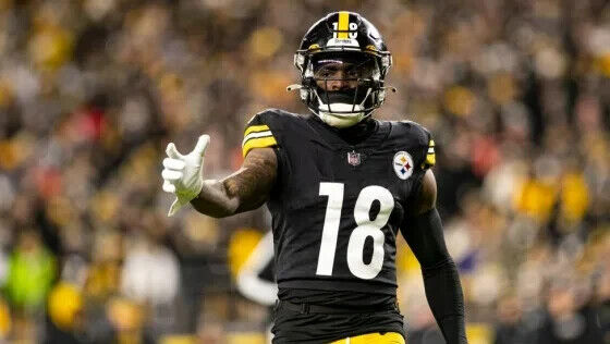 Diontae Johnson Signed Steeler Jersey Beckett/ Pittsburgh Starting Wide Receiver