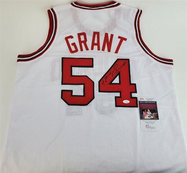 Autographed Jersey, high quality Horace Grant of the Chicago Bulls. Beautiful autograph!