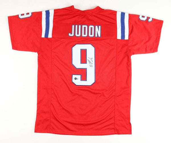 Matthew Judon Signed New England Patriots Jersey (Beckett) 4xPro