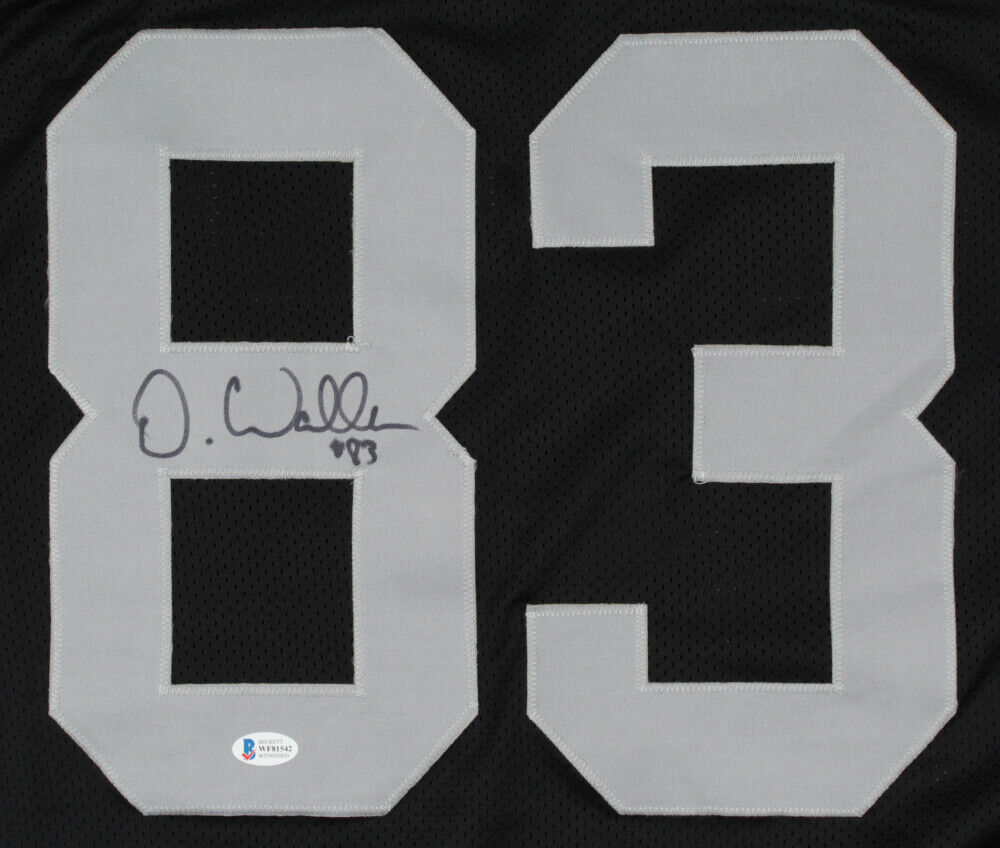 Darren Waller Signed Raiders Jersey (Beckett COA) Las Vegas #1 Receiver / TE