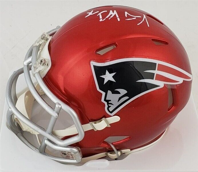 Vince Wilfork Signed New England Patriots Mini Helmet (Patriots Alumni Club COA)