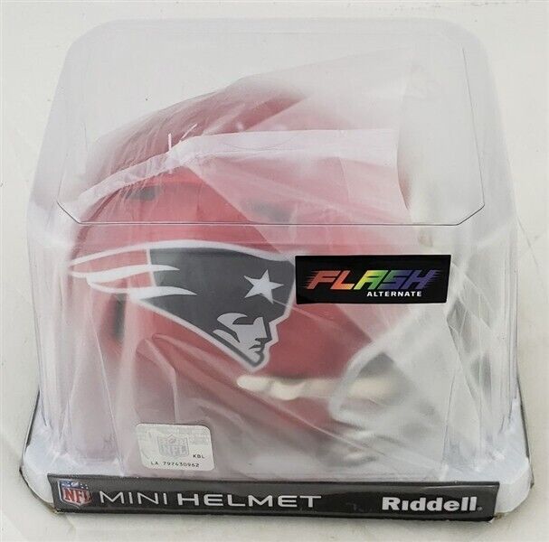 Vince Wilfork Signed New England Patriots Mini Helmet (Patriots Alumni Club COA)