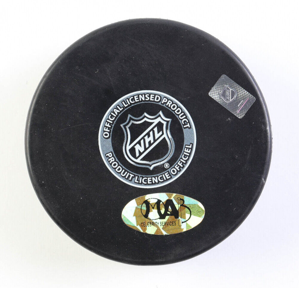 Mark Recchi Signed Pittsburgh Penguin Logo Hockey Puck (MAB) 577 NHL Goals / HOF