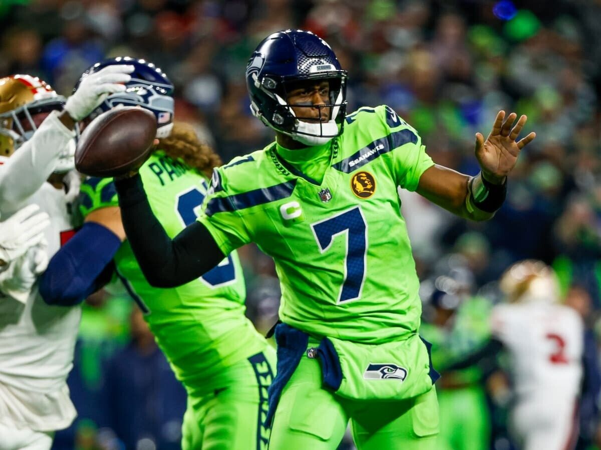 Geno Smith Signed Seattle Seahawks Green Jersey (JSA COA) 2xPro Bowl Quarterback