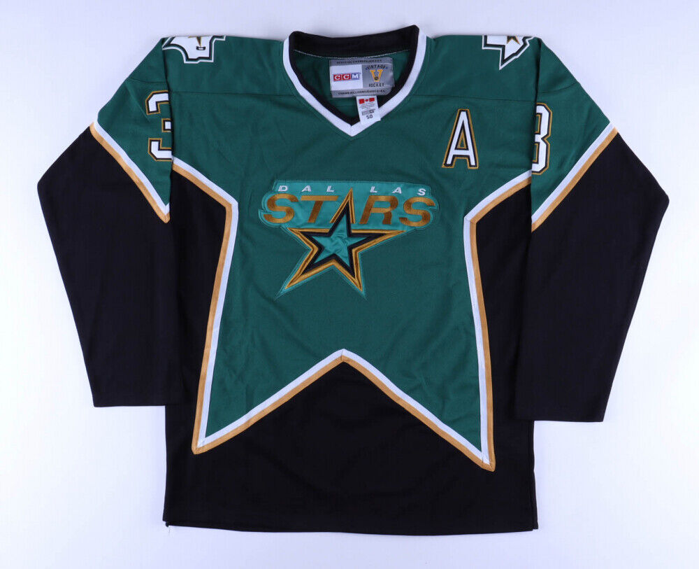 Stephane Robidas Signed Dallas Stars Jersey (Beckett COA) NHL career 1997–2015