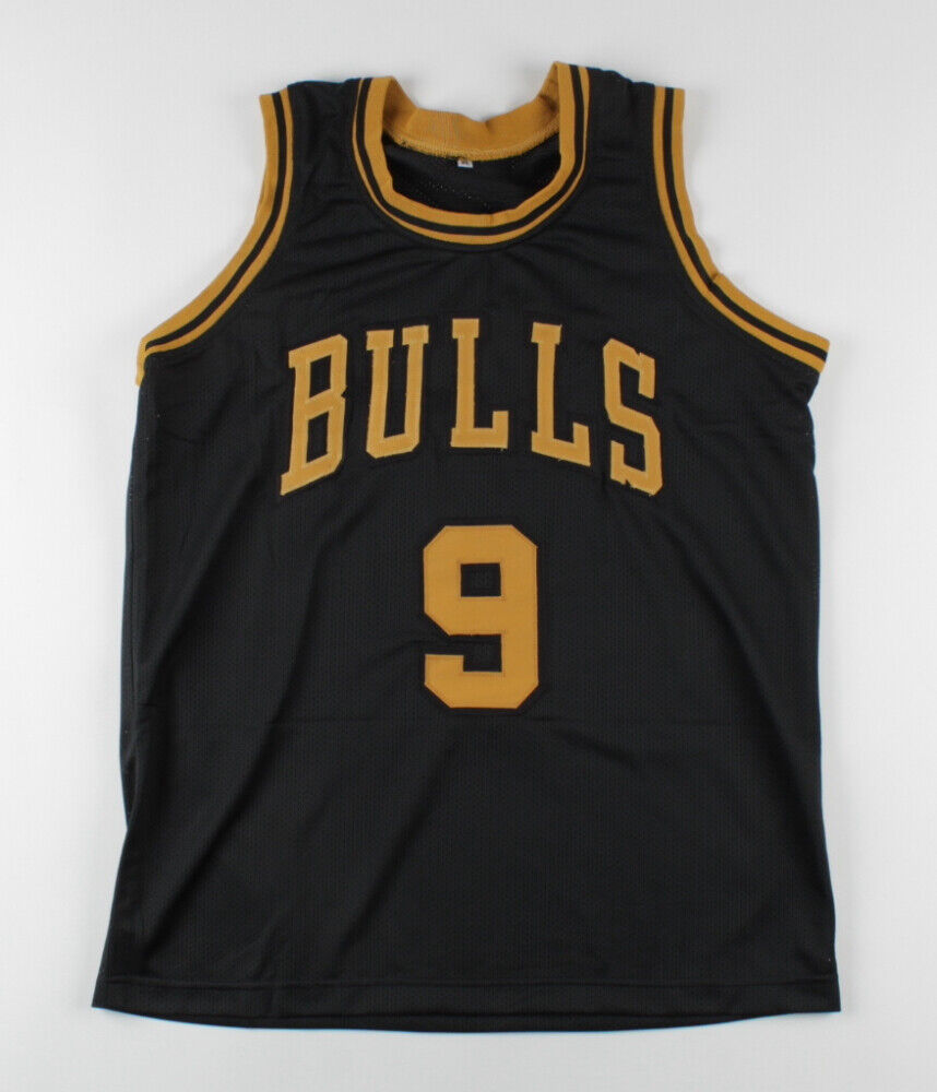 Ron Harper Signed Chicago Jersey (Beckett COA) 3xBulls World Champion 1996–1998