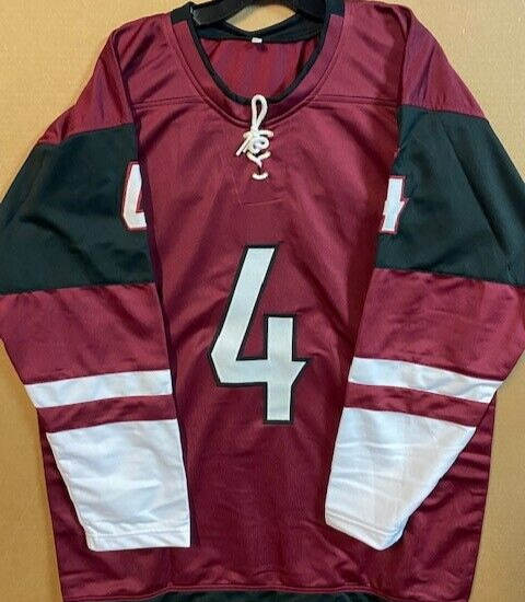 Niklas Hjalmarsson Signed Coyotes Jersey (Beckett COA) 3xStanley Cup Champion