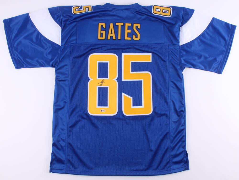 Antonio Gates Signed San Diego Chargers Jersey (Beckett Hologram) 8×Pro Bowl TE