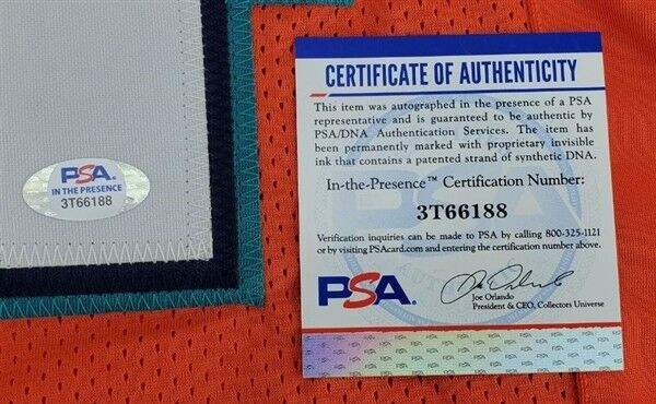 Christian Wilkins Signed Miami Dolphin Orange Jersey (PSA COA) 2019 1st Round Pk