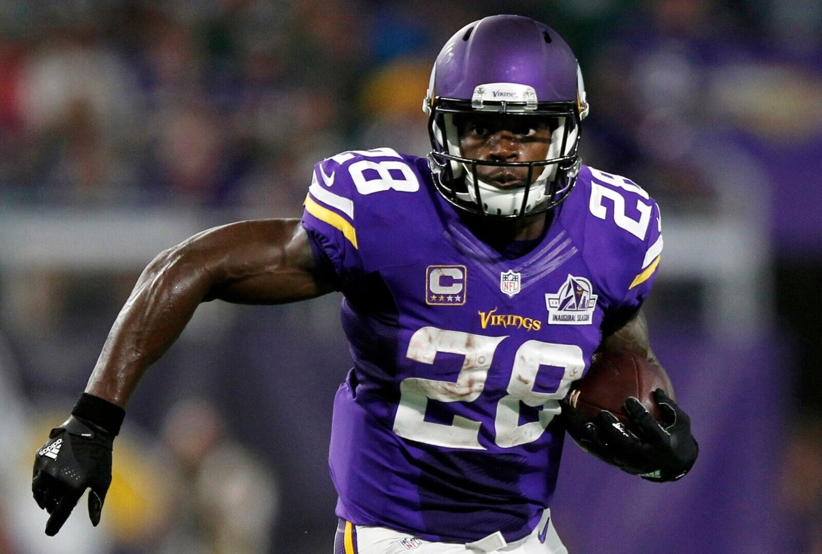 Adrian Peterson Signed Minnesota Vikings Mini-Helmet (JSA COA) 2012 NFL MVP / RB