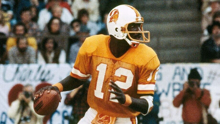 Doug Williams Signed Tampa Bay Buccaneer Creamsicle Jersey Ins ROH (Beckett COA)