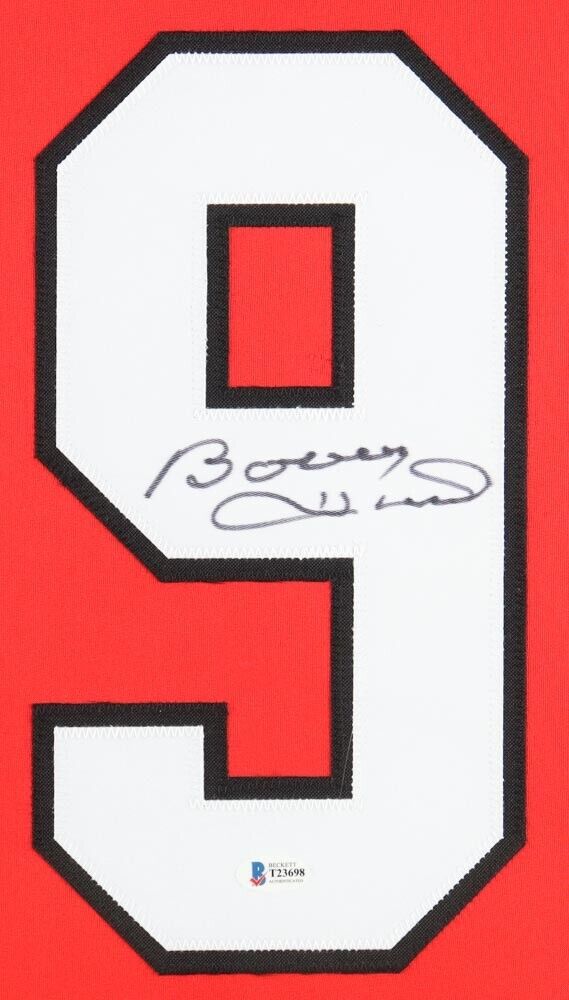 Bobby Hull Signed Chicago Blackhawks Framed Jersey (Beckett) 1961 Stanley Cup