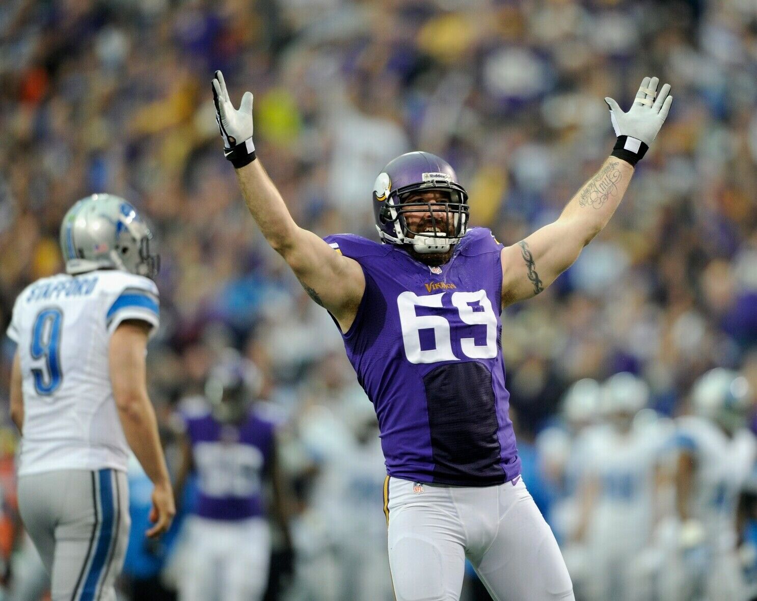 Jared Allen Signed Minnesota Vikings Jersey (Beckett COA) 5xPro Bowl Defense End