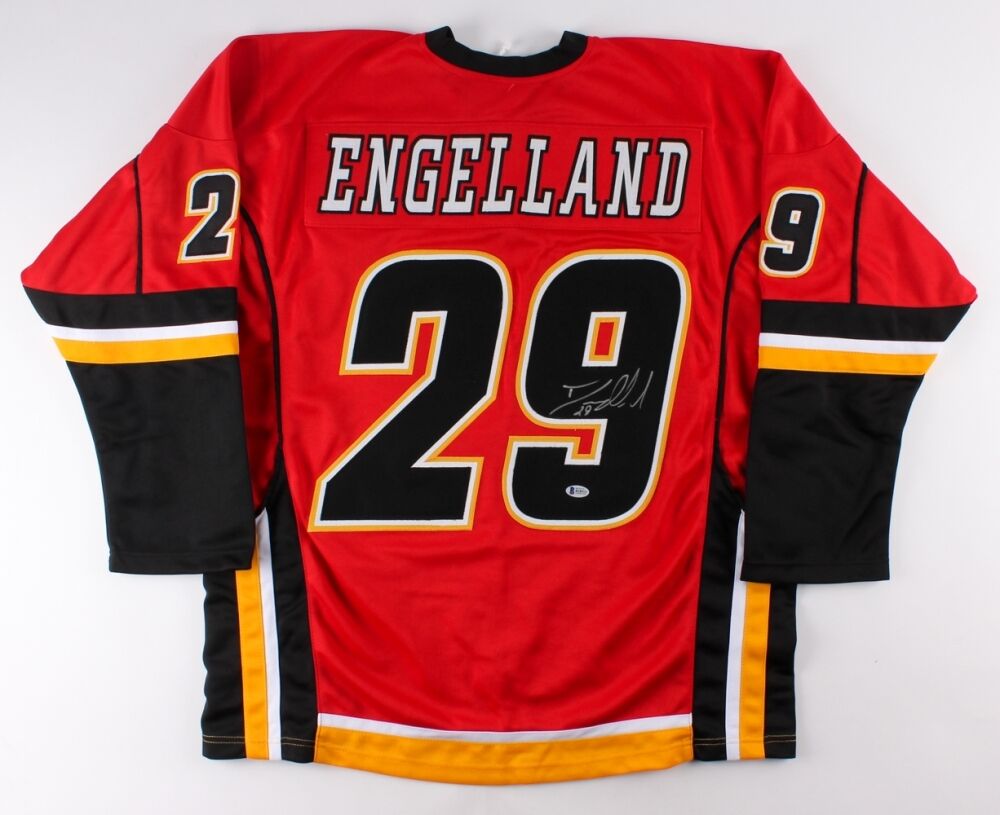Deryk Engelland Signed Calgry Flames Jersey (Beckett) NHL Career 2003–present