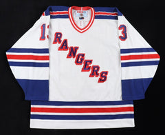 Sergei Nemchinov Signed New York Rangers Jersey (Beckett) 1994 Stanley Cup Champ