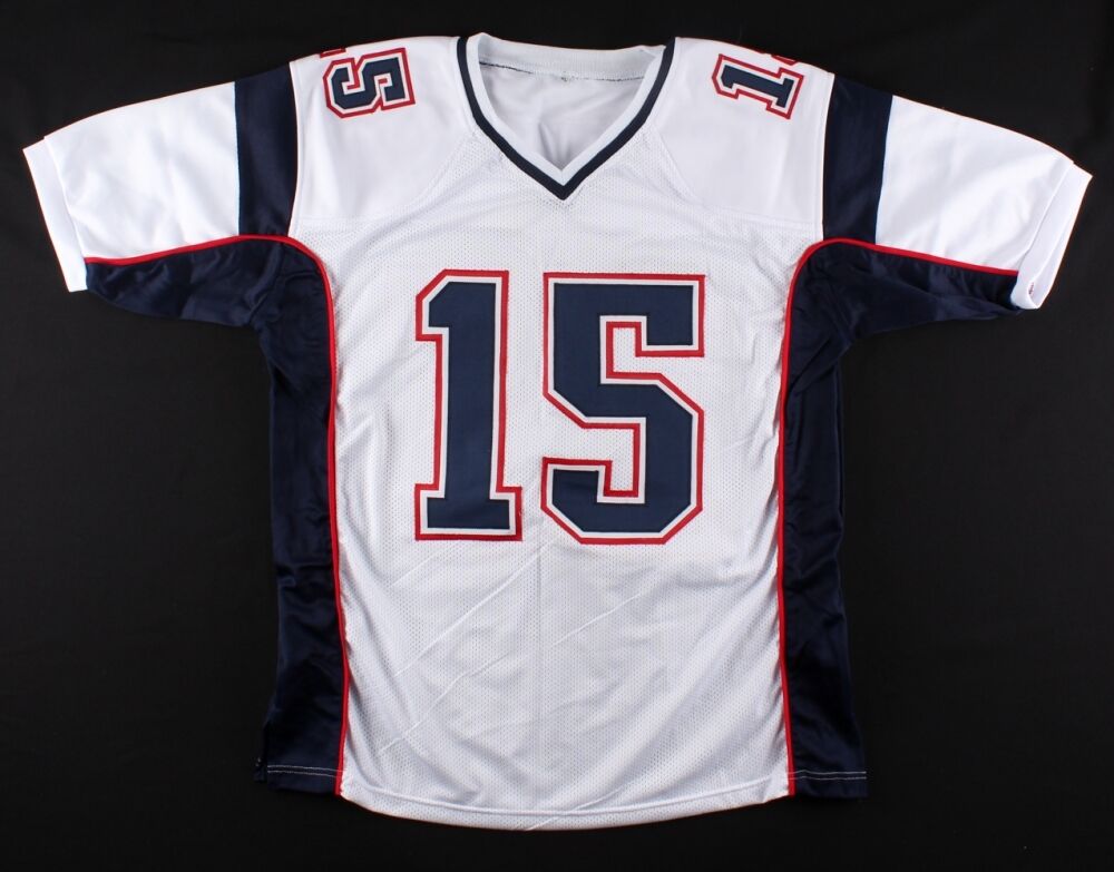 Chris Hogan Signed Patriots Jersey (JSA) Super Bowl champion (LI) Wide Receiver