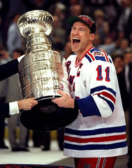 Mark Messier Signed New York Rangers Jersey (JSA COA) 1994 Stanley Cup Champion