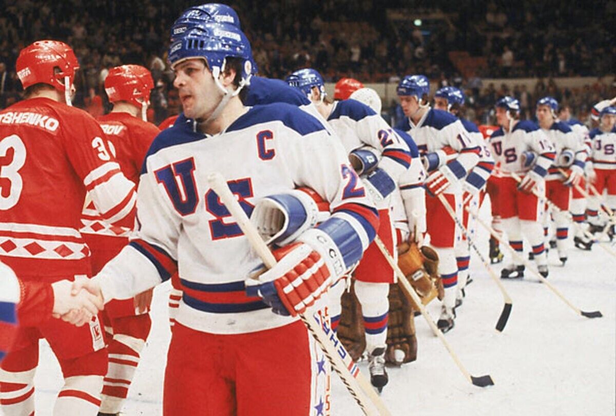 Mike Eruzione Signed Team U.S.A. Jersey (JSA COA) 1980 Gold Medal Olympic Team