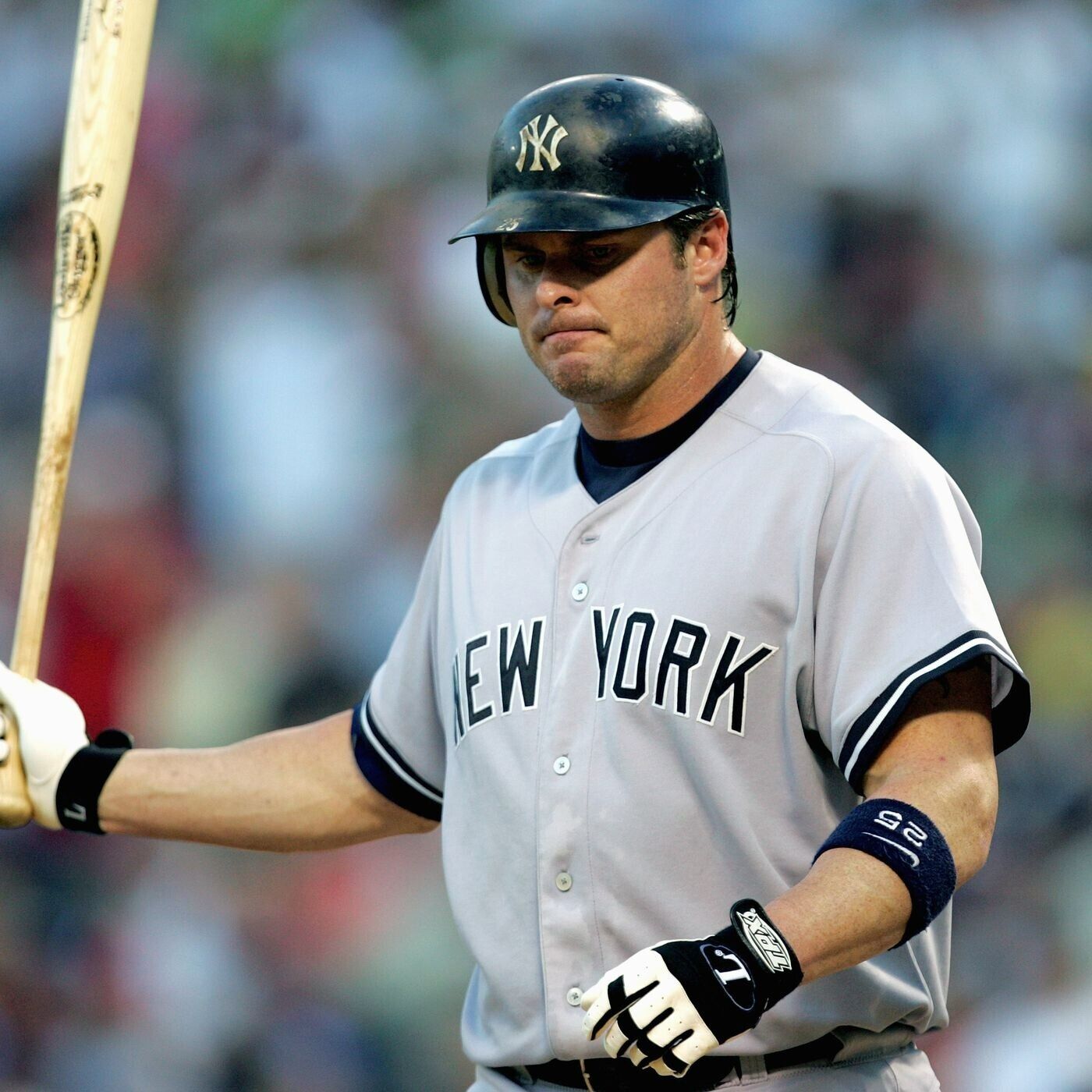 Jason Giambi Signed New York Yankees Jersey (Leaf COA) AL MVP 2000 / 5xAll Star