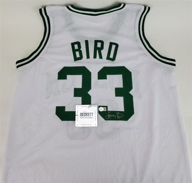 Larry Bird Signed Boston Celtic Jersey (Beckett) HOF / 12xAll Star Power Forward