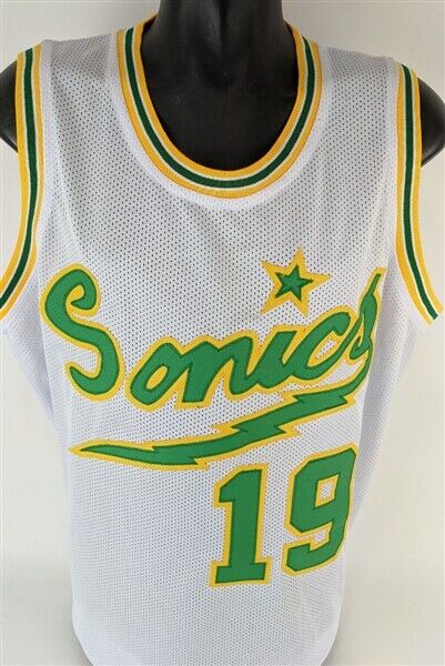 Lenny Wilkens Signed Seattle Supersonics Jersey (JSA COA) 9xNBA All Star / H.O.F