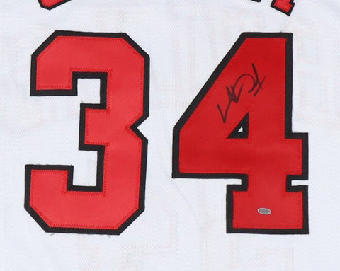 Charles Oakley Chicago Bulls Signed Jersey (OK Authentics)  NBA All-Star (1994)