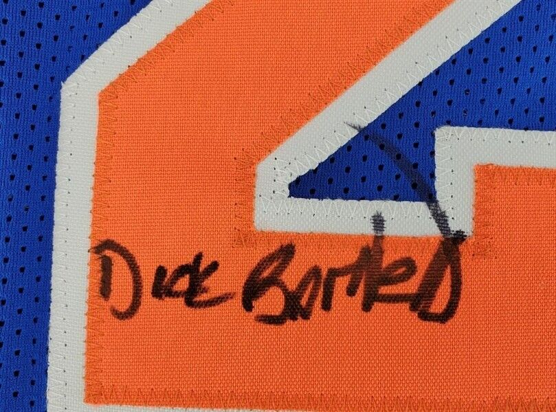 Dick Barnett Signed New York Knicks Jersey (Beckett) 2xNBA Champion 1970 & 1973
