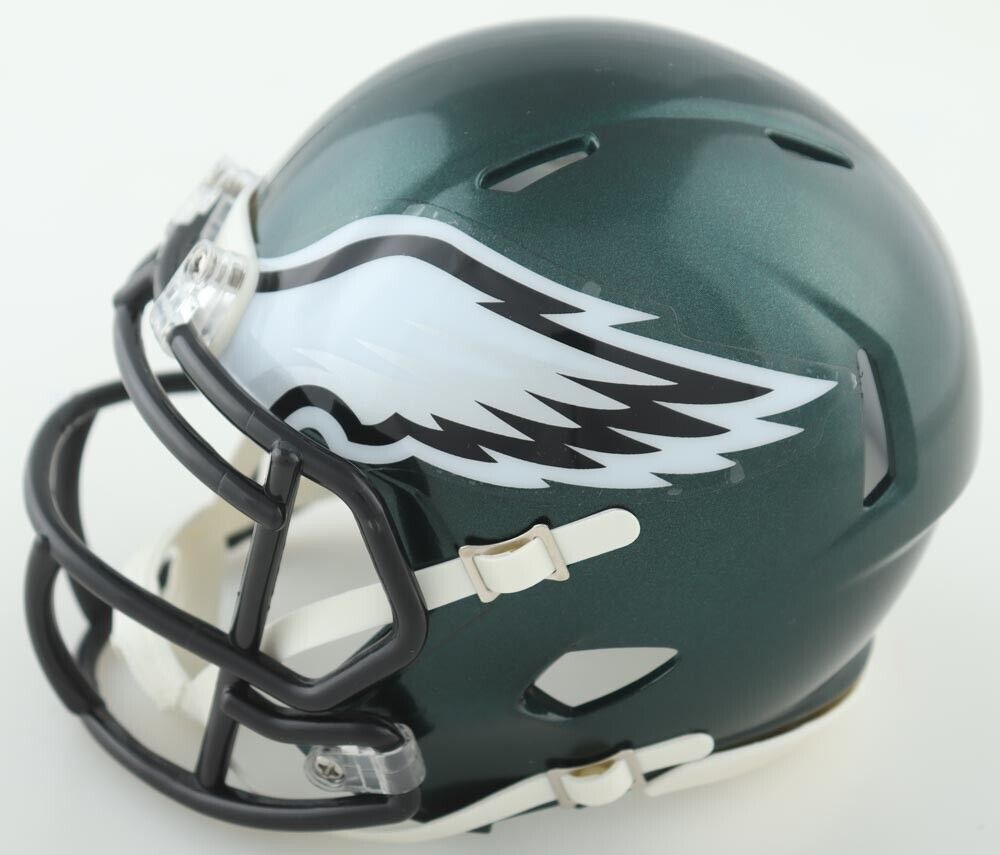 D'Andre Swift Signed Philadelphia Eagles Mini Helmet (Beckett) Ex-Georgia R.B.