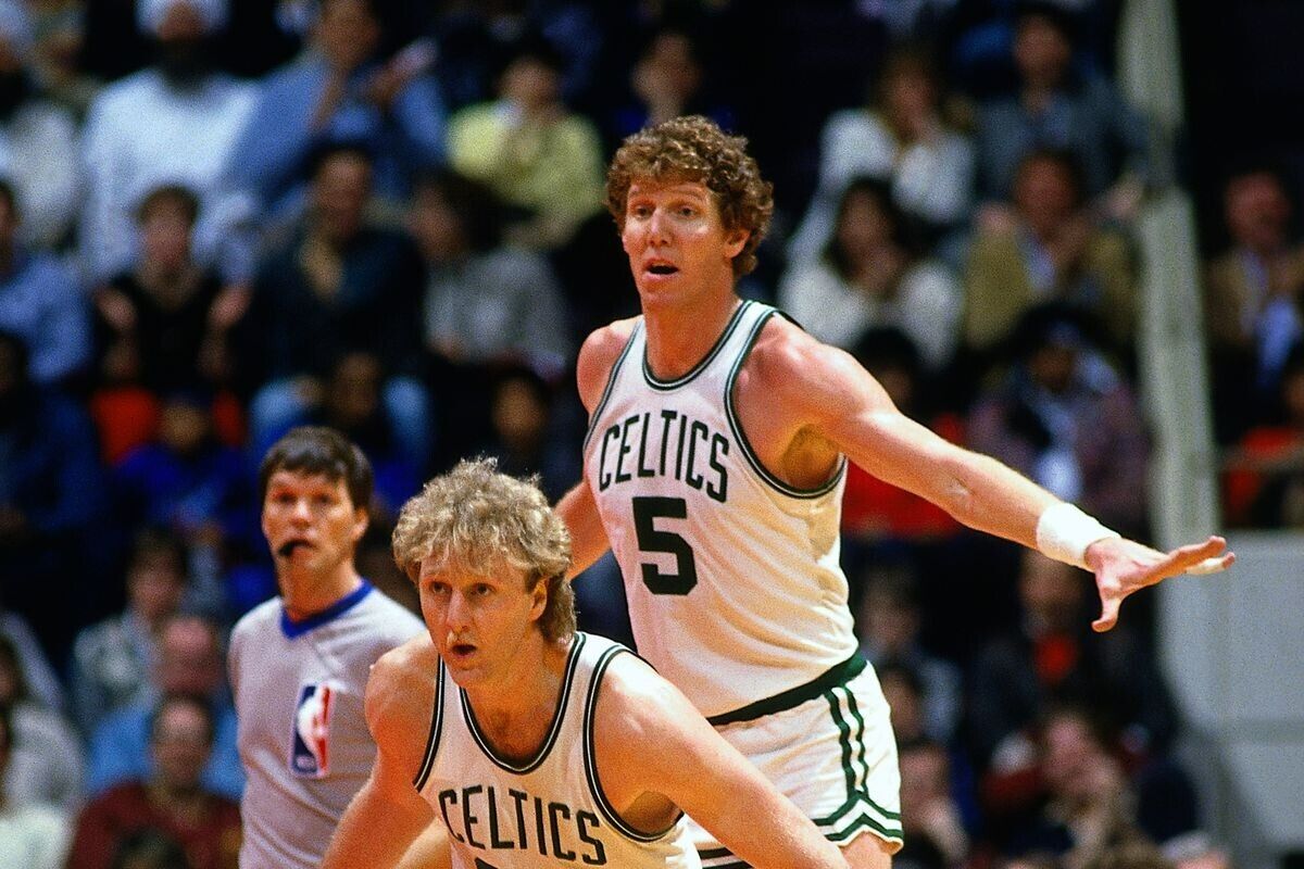 Bill Walton Signed Boston Celtics Jersey (Beckett) Hall of Fame Center / UCLA