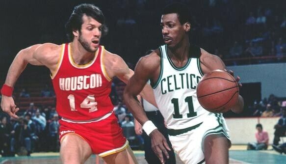 Charlie Scott Signed Celtics Green Picture Jersey Inscribed "HOF 2018" (JSA COA)