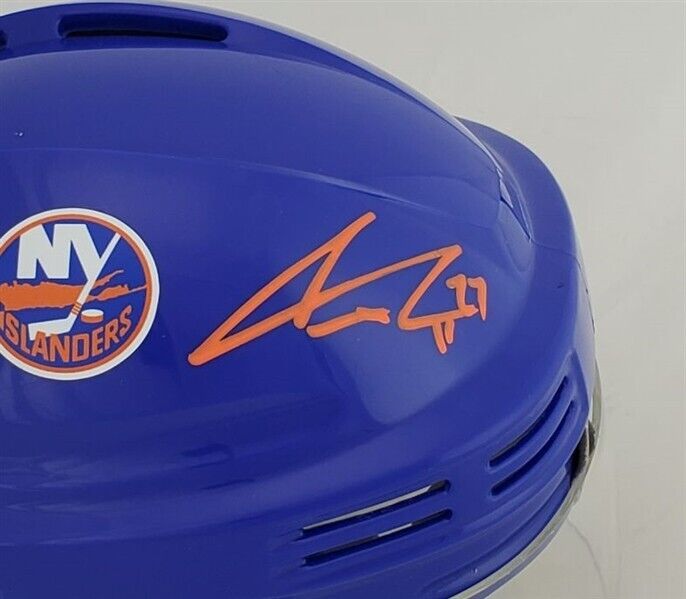 Anders Lee Signed New York Islander Hockey Mini Helmet (Beckett) All Star Winger