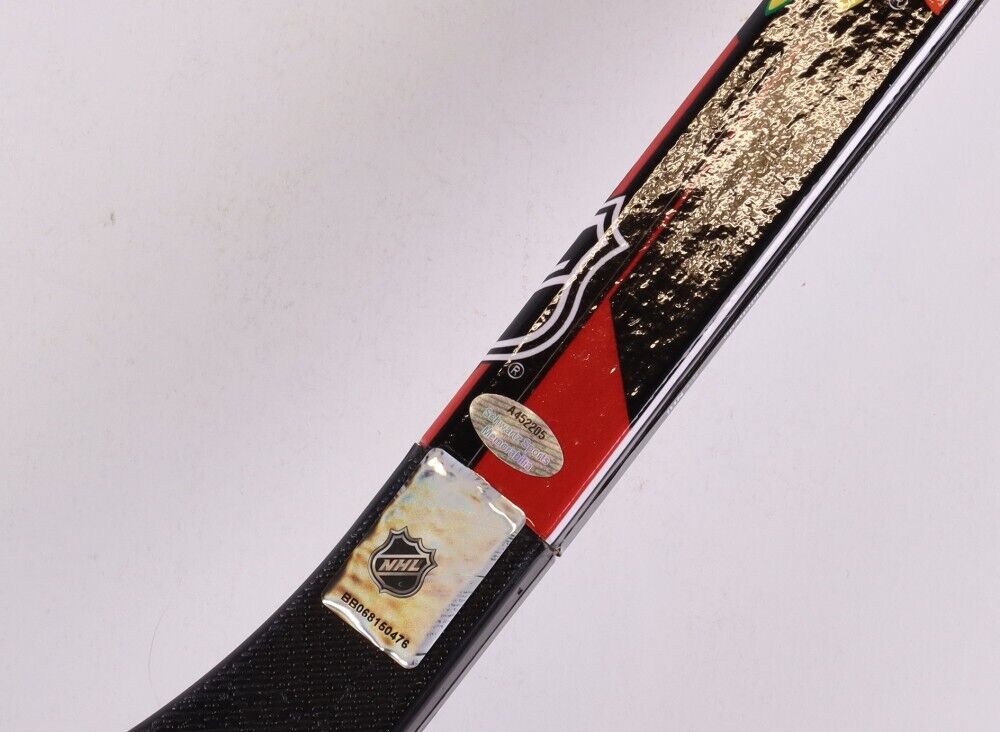 Bobby Hull Signed Franklin Chicago Blackhawks Logo Hockey Stick "The Golden Jet"
