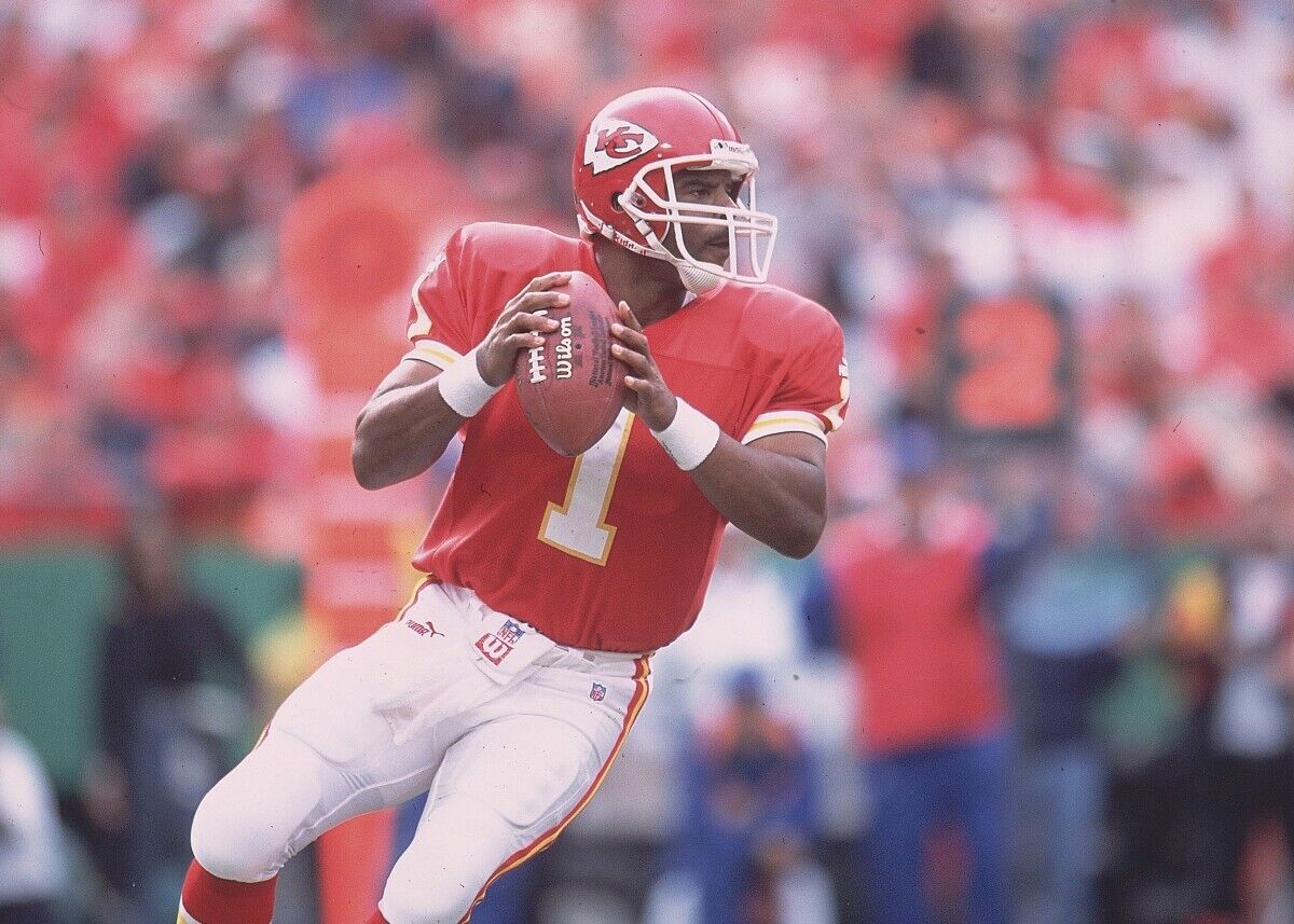 Doug Williams Signed NFL Football (Beckett) Redskins Super Bowl XXII Champ & MVP