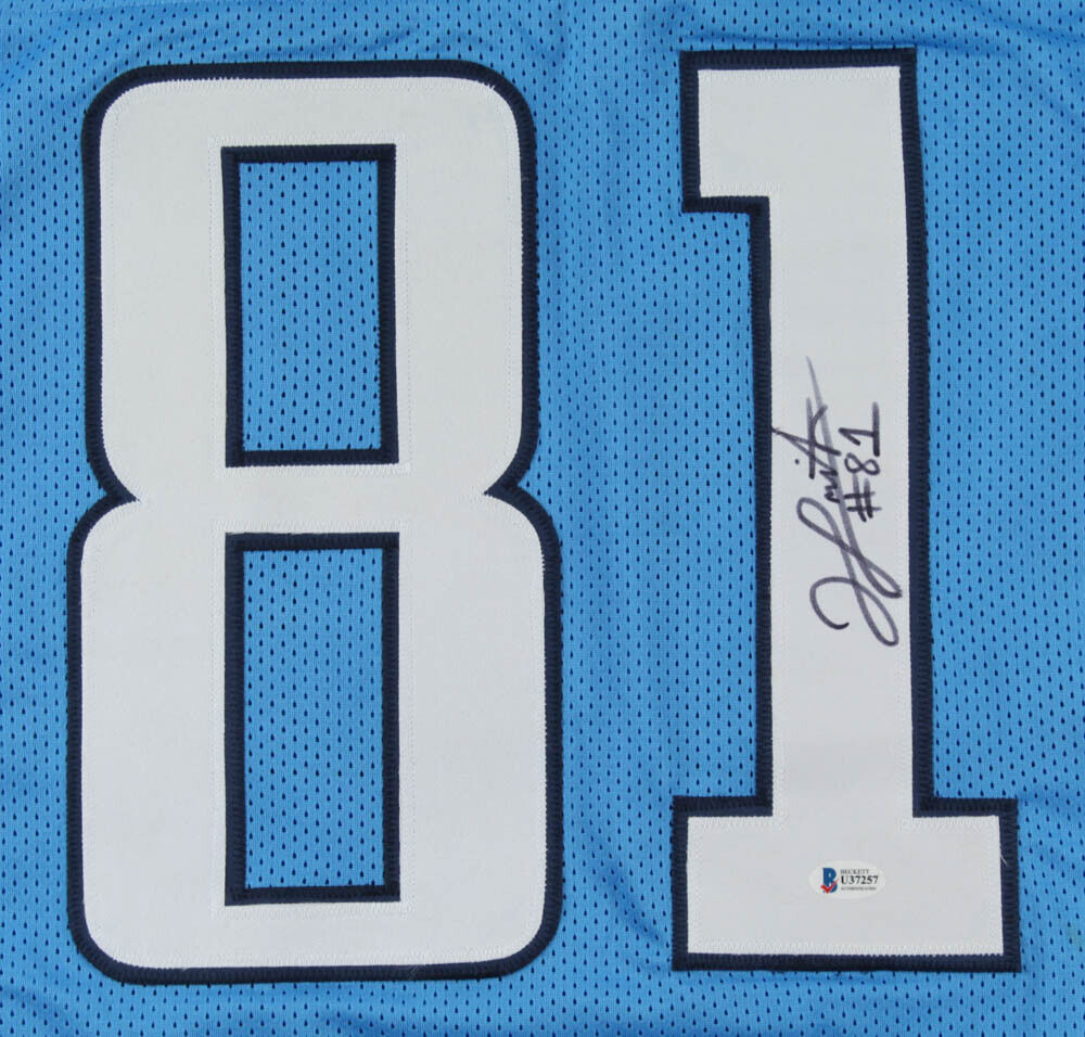 Jonnu Smith Signed Tennessee Titans Jersey (Beckett COA) 2017 3rd Rd Pick FIU