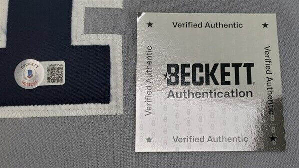 Aroldis Chapman Signed New York Yankees Road Jersey (Beckett) 7xAll Star Closer