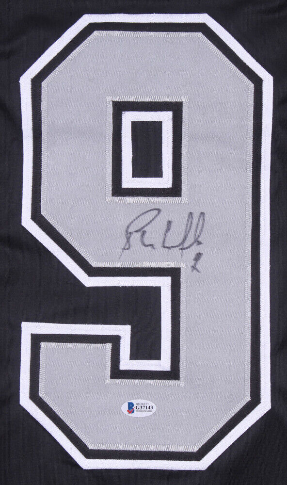 Bernie Nicholls Signed L.A. Kings Jersey (Beckett COA) Scored 475 NHL Goals