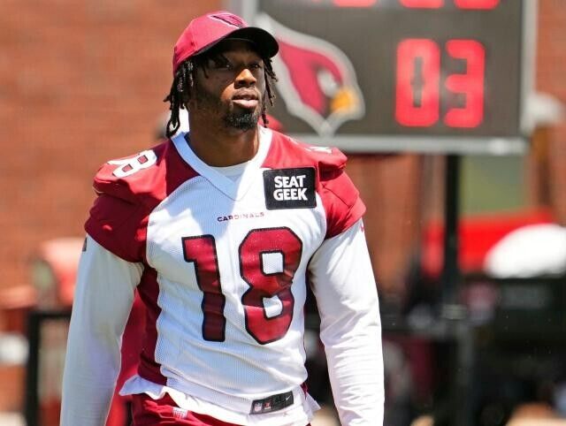 BJ Ojulari Signed Arizona Cardinal Jersey (JSA COA) Cards 2023 2nd Round Pick DE